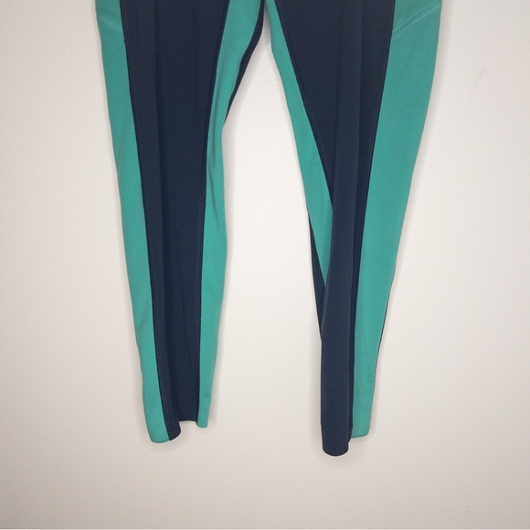 Athleta Yin 7/8 Tight Leggings - Picture 4 of 8